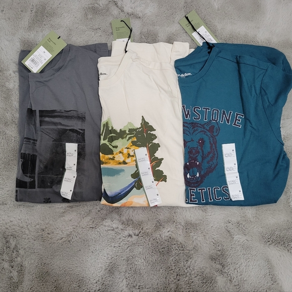 Nwt Mens Graphic Tshirt Bundle - Picture 2 of 3